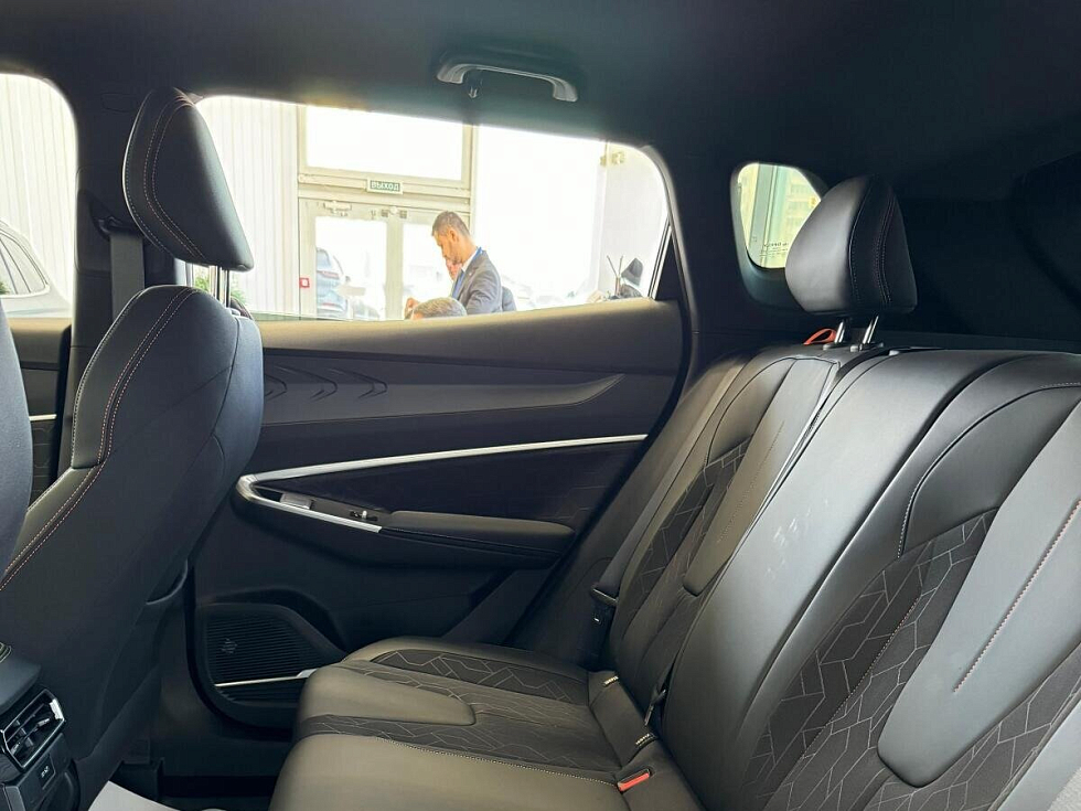 Geely Cityray Спорт, белый