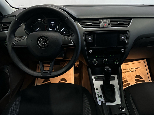 Skoda Octavia, 2019 года, пробег 123067 км