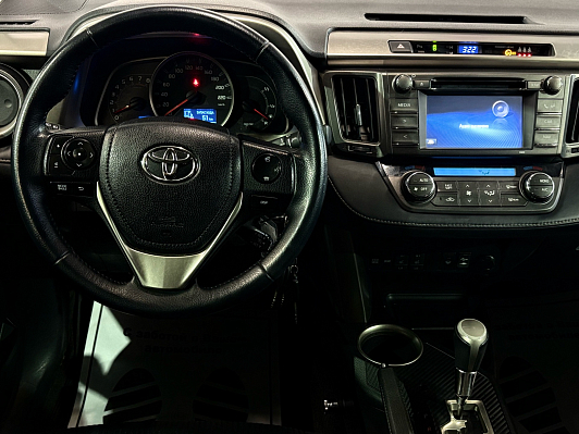Toyota RAV4, 2014 года, пробег 137180 км