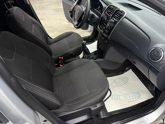 Renault Logan Privilege, 2017 года, пробег 108839 км