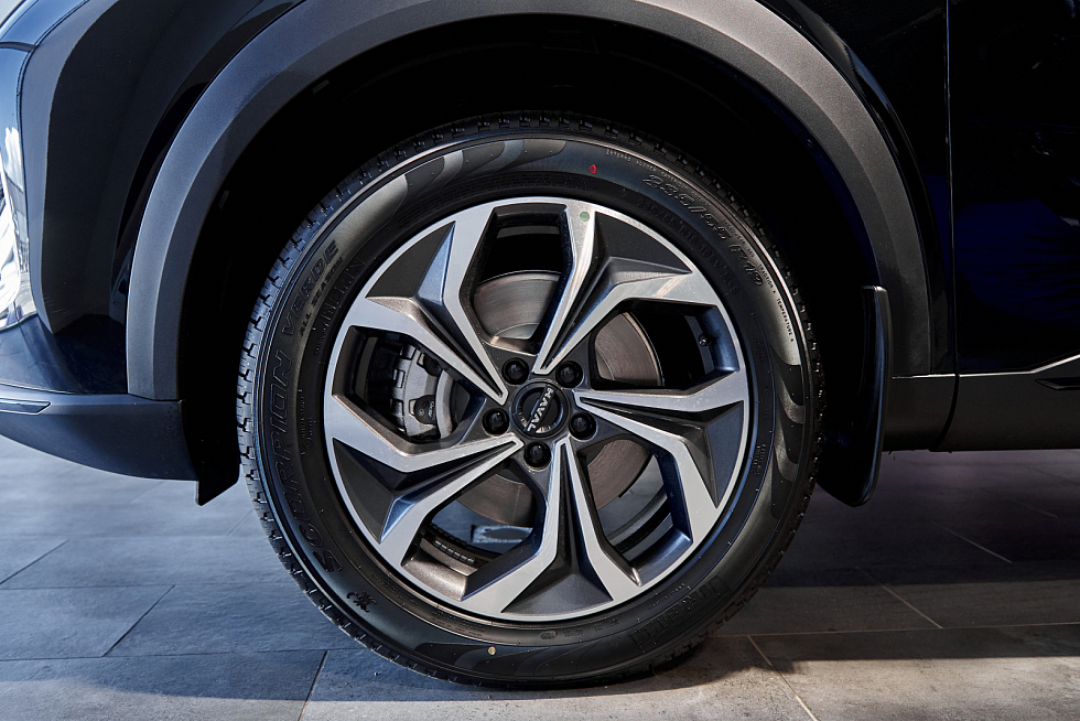 Haval F7x Премиум, черный