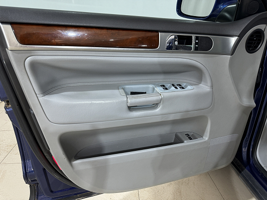 Volkswagen Touareg, 2003 года, пробег 370929 км