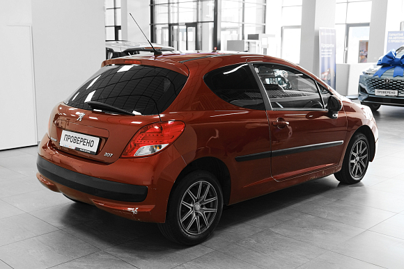 Peugeot 207, 2010 года, пробег 189000 км