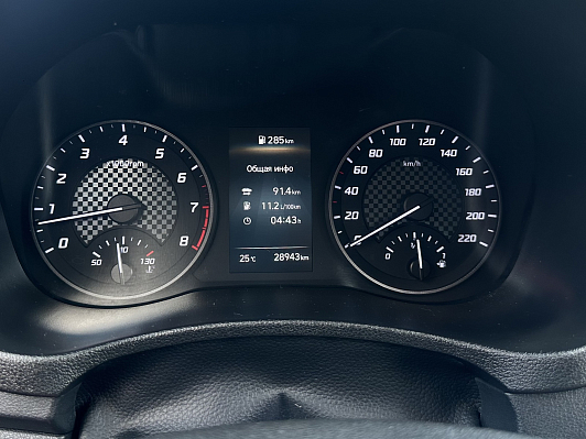 Hyundai Solaris Специальная Серия "10 лет", 2021 года, пробег 29000 км