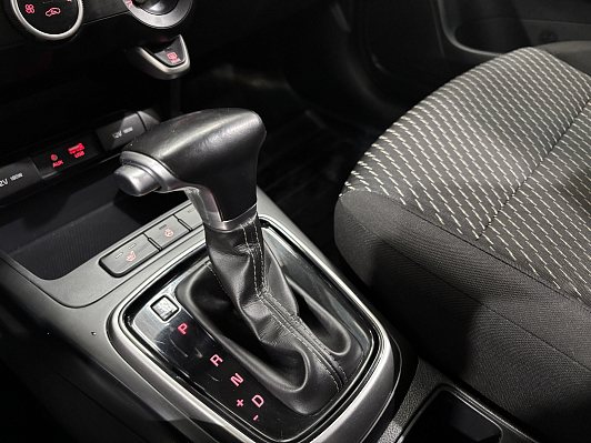 Kia Rio Luxe, 2018 года, пробег 109040 км