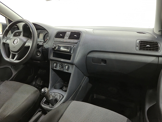 Volkswagen Polo Trendline, 2017 года, пробег 77193 км