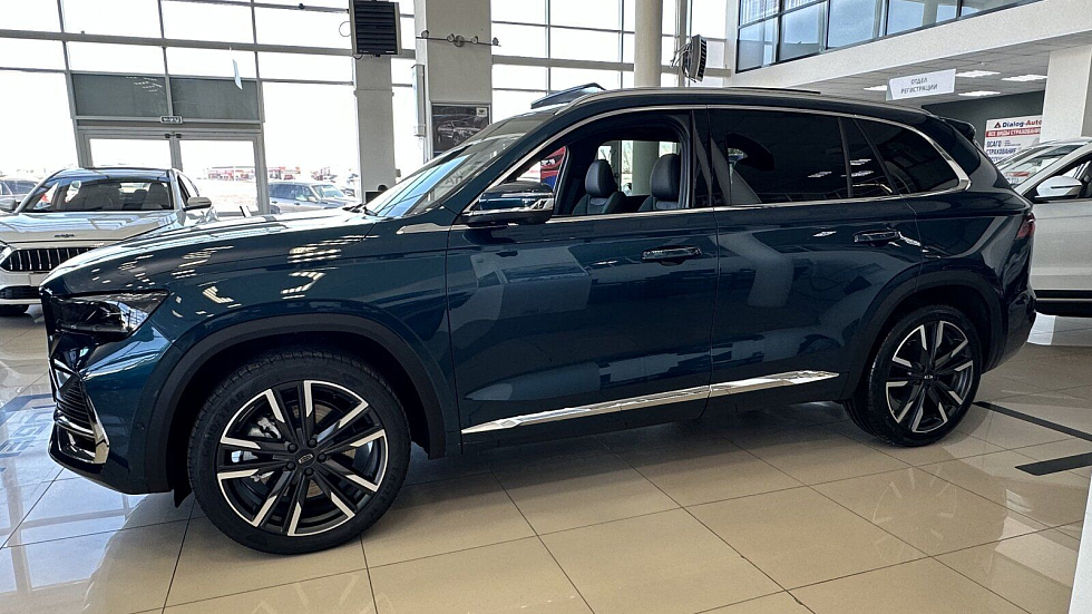 Geely Monjaro Exclusive, зеленый