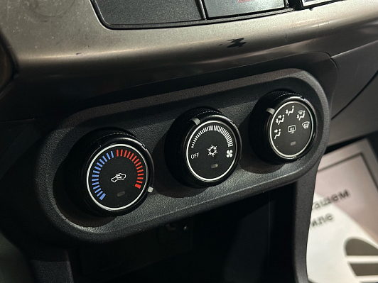 Mitsubishi Lancer Invite, 2012 года, пробег 225000 км