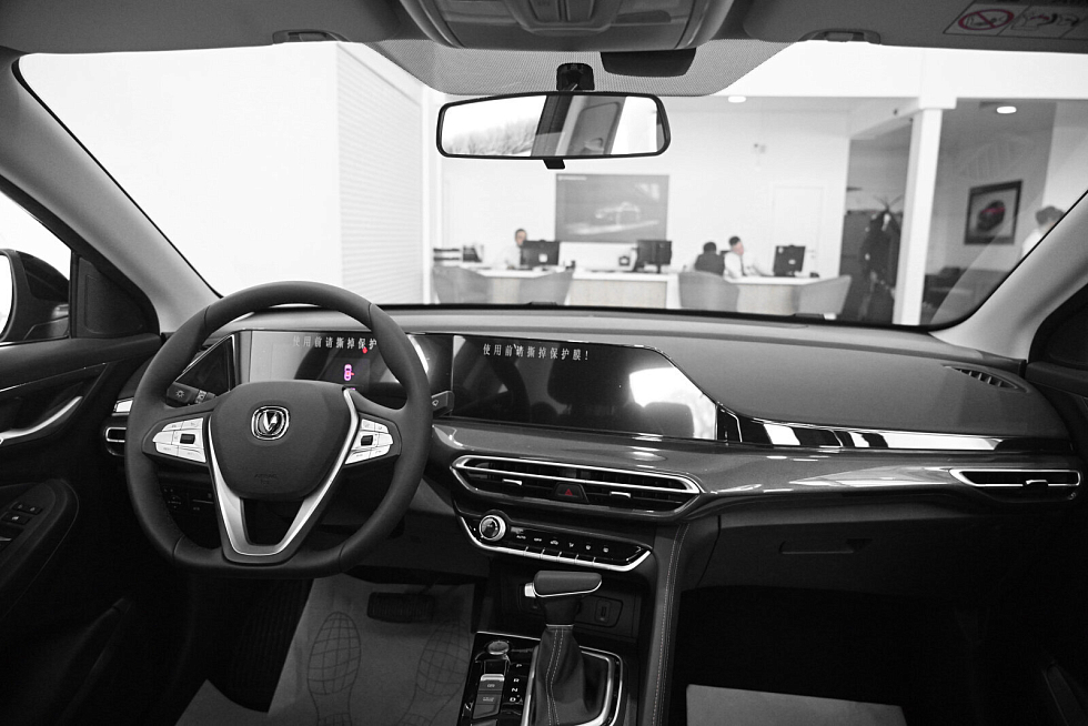 Changan Eado Plus Стандарт, черный