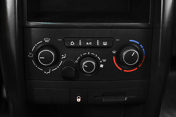 Peugeot 207, 2010 года, пробег 189000 км