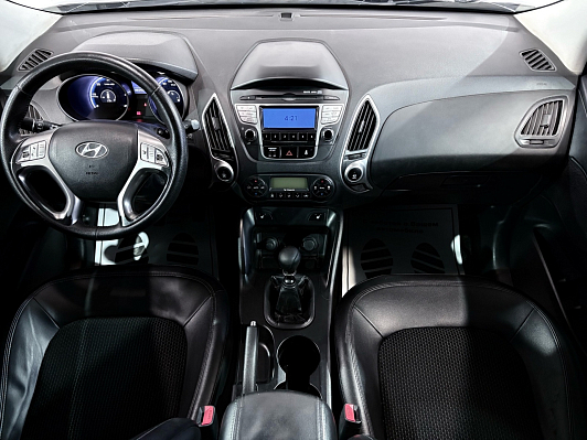 Hyundai ix35, 2011 года, пробег 242000 км