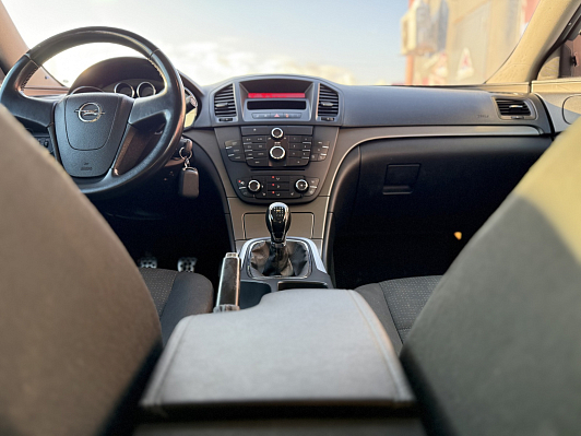 Opel Insignia Essentia, 2013 года, пробег 236000 км