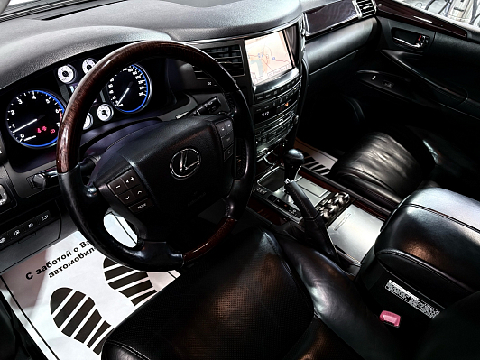 Lexus LX, 2011 года, пробег 226500 км