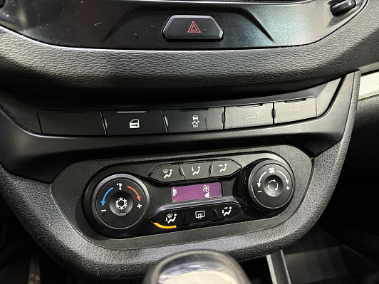 Lada (ВАЗ) Vesta Comfort Winter, 2020 года, пробег 83800 км