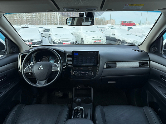 Mitsubishi Outlander Instyle, 2013 года, пробег 364136 км