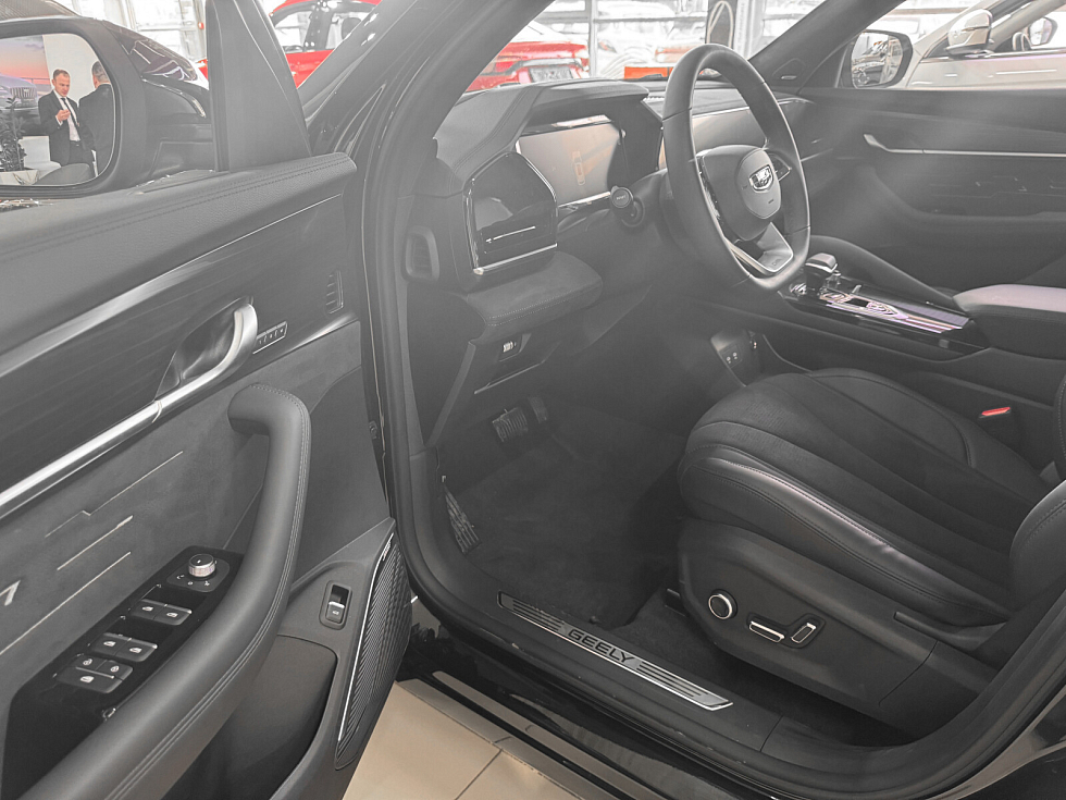 Geely Monjaro Exclusive (2023-2025), черный