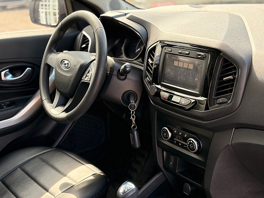 Lada (ВАЗ) XRAY Luxe Prestige (2018), 2017 года, пробег 161189 км