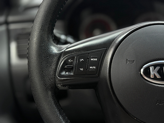Kia Rio Prestige, 2011 года, пробег 195062 км