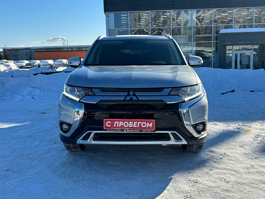 Mitsubishi Outlander Intense+, 2018 года, пробег 112040 км