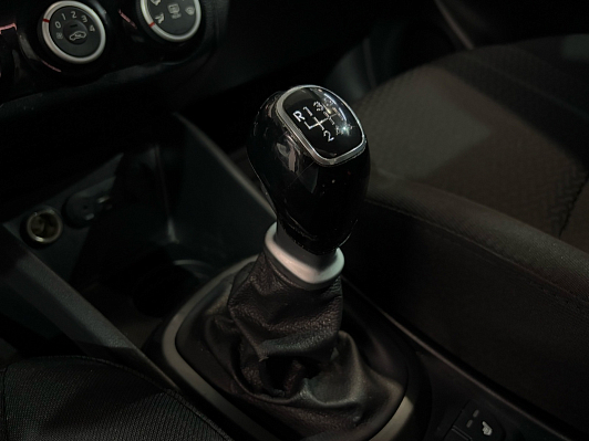 Kia Rio Luxe, 2017 года, пробег 123000 км