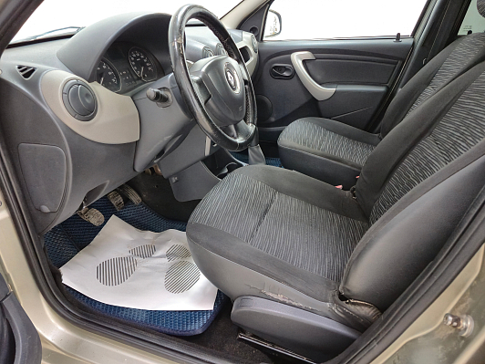 Renault Logan Expression, 2011 года, пробег 186848 км