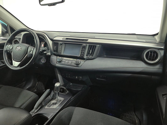 Toyota RAV4, 2017 года, пробег 122842 км