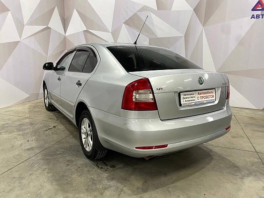 Skoda Octavia, 2010 года, пробег 205000 км