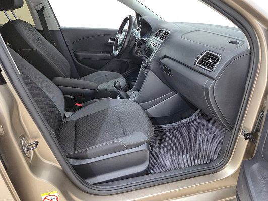 Volkswagen Polo Drive, 2018 года, пробег 119500 км