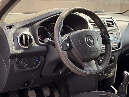 Renault Logan Confort, 2017 года, пробег 117113 км