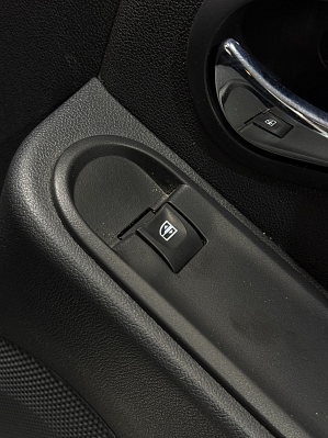 Renault Duster Drive, 2016 года, пробег 143561 км