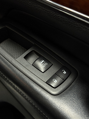 Jeep Grand Cherokee Limited, 2012 года, пробег 207000 км