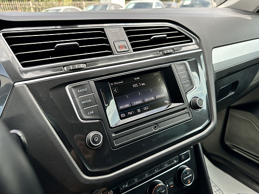 Volkswagen Tiguan Comfortline, 2017 года, пробег 128101 км
