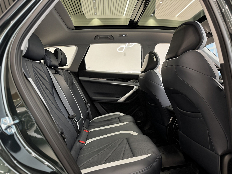 Geely Atlas Flagship, черный