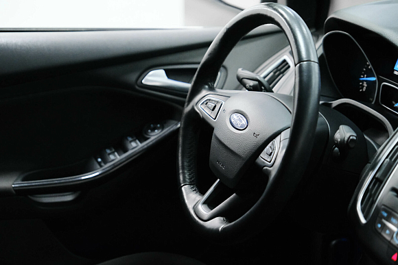 Ford Focus Titanium, 2016 года, пробег 95000 км