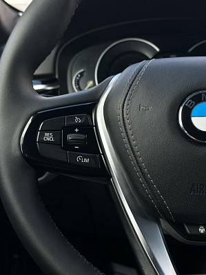 BMW 5 серии 530i xDrive Luxury, 2017 года, пробег 235000 км
