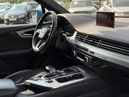 Audi Q7 Business, 2017 года, пробег 122905 км