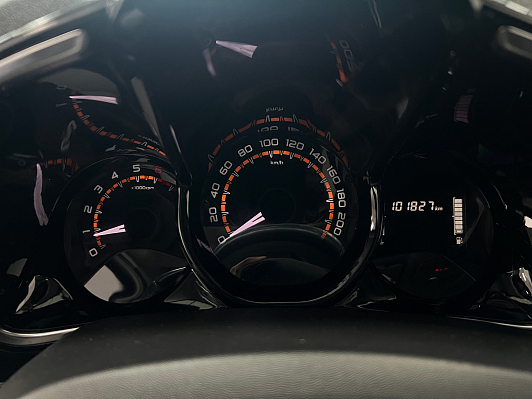 Lada (ВАЗ) XRAY Luxe Prestige, 2019 года, пробег 101825 км