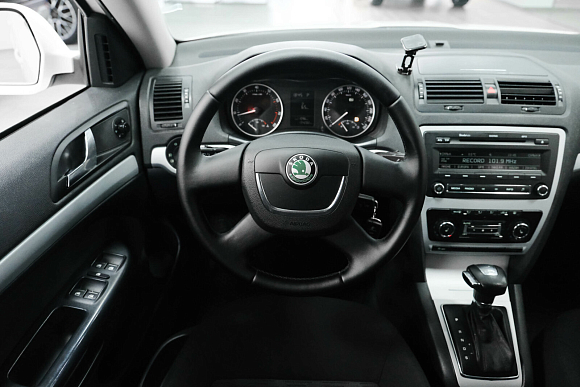 Skoda Octavia Ambition, 2011 года, пробег 133000 км