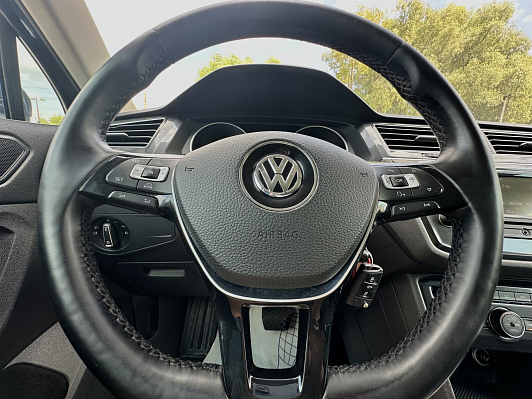 Volkswagen Tiguan Comfortline, 2017 года, пробег 128101 км