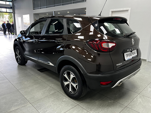 Renault Kaptur Play, 2018 года, пробег 130800 км
