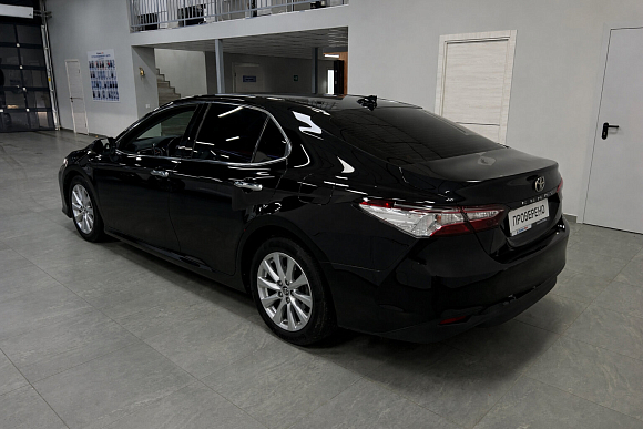 Toyota Camry Элеганс Safety, 2018 года, пробег 95146 км