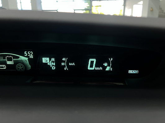 Toyota Prius, 2015 года, пробег 114584 км