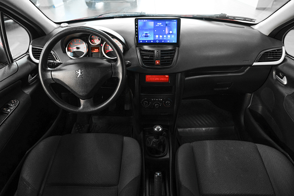 Peugeot 207, 2010 года, пробег 189000 км