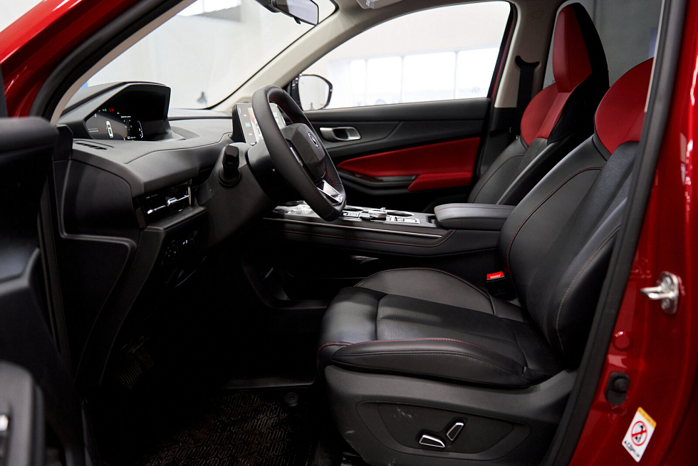 Changan UNI-S (CS55 Plus) Comfort, красный