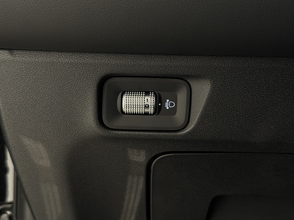 Geely Monjaro Flagship (2023-2025), черный