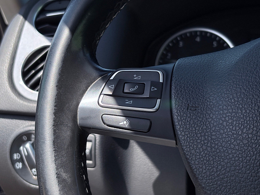 Volkswagen Tiguan Adventure, 2012 года, пробег 247062 км
