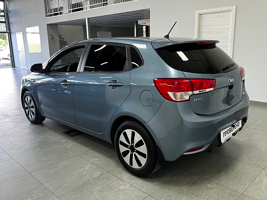Kia Rio Luxe, 2015 года, пробег 124802 км