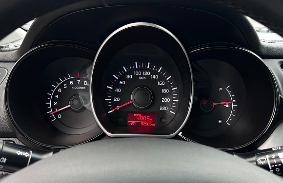 Kia Rio Luxe, 2016 года, пробег 92493 км