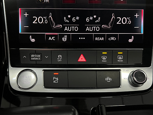 Audi A8 Business, 2018 года, пробег 240952 км