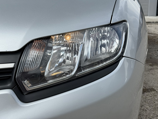Renault Logan Privilege, 2014 года, пробег 153000 км